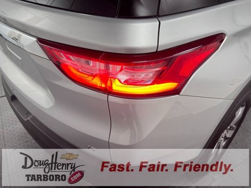 Used 2018 Chevrolet Traverse LT image 15