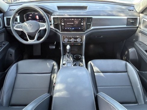 Used 2023 Volkswagen Atlas SE w/ Black Wheel Package image 19