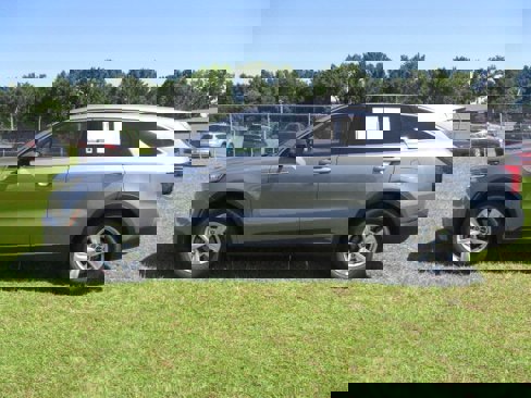 Used 2022 Kia Sorento LX image 6
