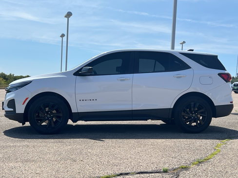Used 2024 Chevrolet Equinox LS w/ Sport Edition image 4