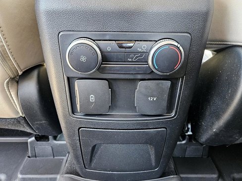 Used 2022 Ford Explorer XLT w/ Equipment Group 202A image 12