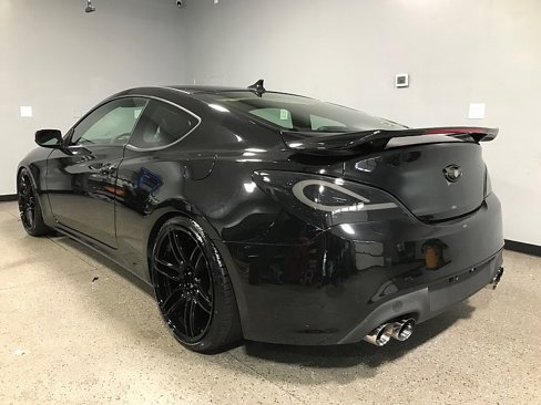 Used 2012 Hyundai Genesis 3.8 image 5
