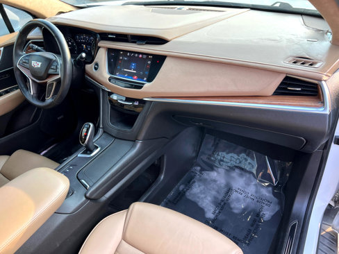 Used 2017 Cadillac XT5 Platinum w/ Driver Assist Package image 70