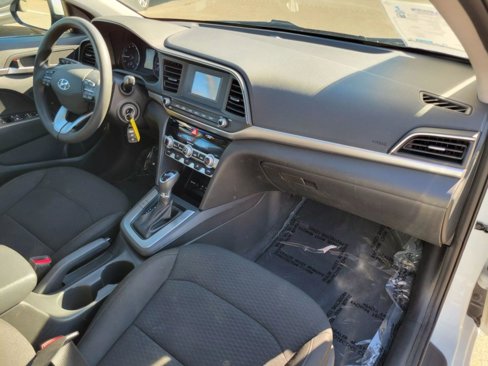 Used 2020 Hyundai Elantra SE image 15