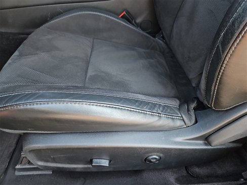 Used 2017 Dodge Challenger R/T Scat Pack w/ Leather Interior Group image 19