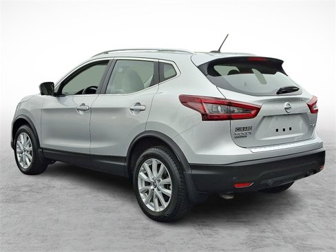 Used 2022 Nissan Rogue Sport SV w/ Technology Package image 4