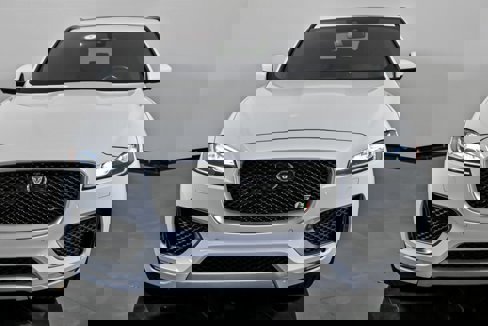 Used 2018 Jaguar F-PACE S image 4