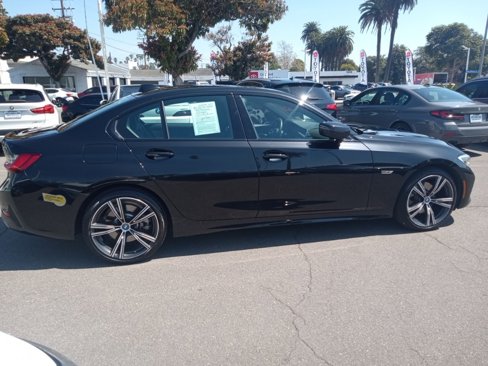 Used 2022 BMW 330e w/ Premium Package image 10