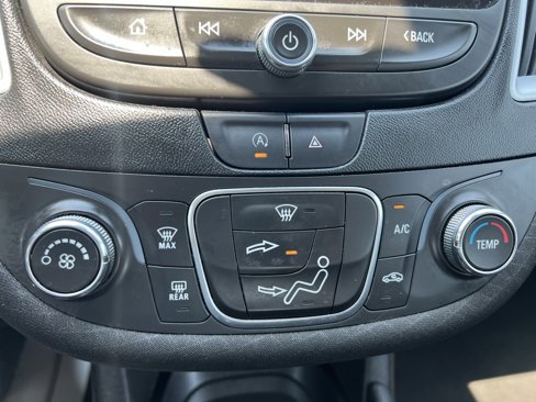 Used 2023 Chevrolet Malibu LS image 34