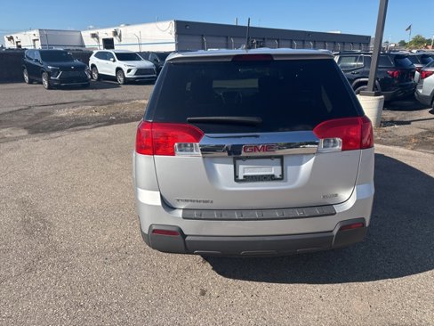Used 2015 GMC Terrain SLE image 4
