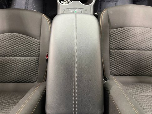 Used 2020 GMC Terrain SLE w/ LPO, Floor Liner Package image 44