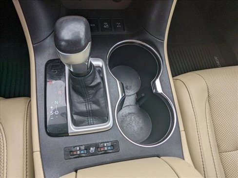 Used 2015 Toyota Highlander Limited Platinum image 15
