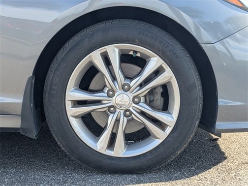 Used 2018 Hyundai Sonata Limited image 11