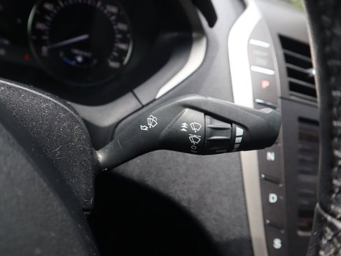 Used 2016 Lincoln MKZ image 21