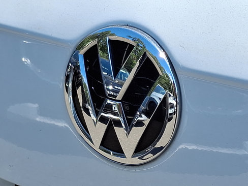 Used 2021 Volkswagen Tiguan SE R-Line image 30