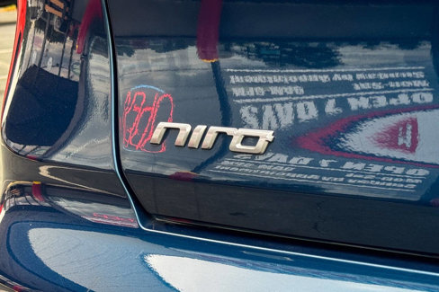 Used 2019 Kia Niro LX image 27