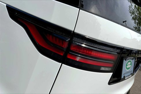 Used 2025 Land Rover Discovery Dynamic SE image 25