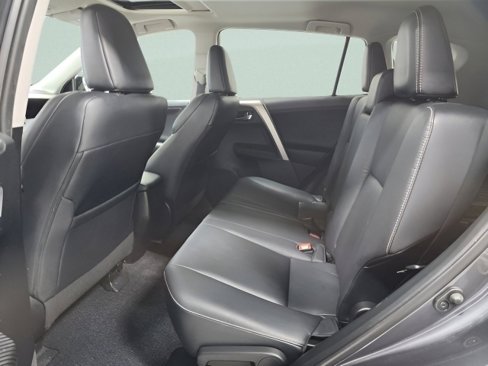 Used 2014 Toyota RAV4 Limited image 19