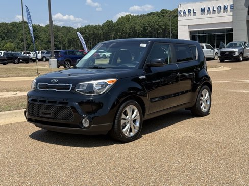 Used 2016 Kia Soul + image 1