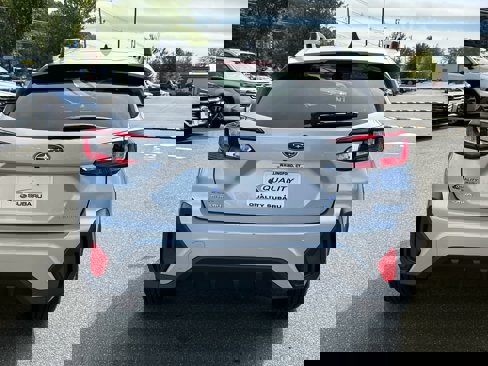 Used 2024 Subaru Crosstrek 2.0i Premium image 3