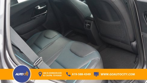 Used 2019 Kia Niro EX Premium image 12