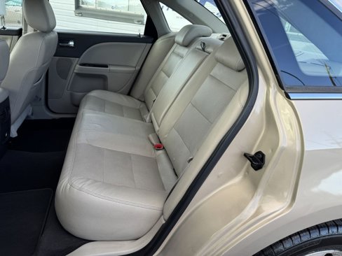 Used 2008 Ford Taurus Limited image 16