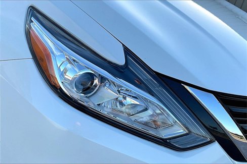 Used 2017 Nissan Altima 2.5 S w/ Power Driver Seat Package image 4
