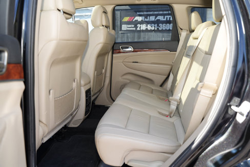 Used 2012 Jeep Grand Cherokee Limited image 18