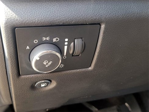 Used 2019 Jeep Grand Cherokee Limited image 32