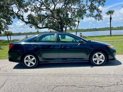 Used 2014 Toyota Camry SE image 6