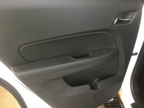 Used 2014 Chevrolet Equinox LT w/ Driver Convenience Package image 8