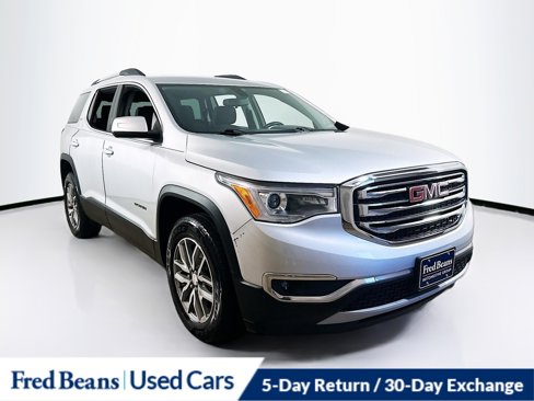 Used 2017 GMC Acadia SLE image 1