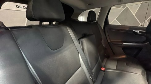 Used 2016 Volvo XC60 T5 image 29