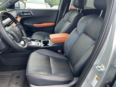 Used 2024 Mitsubishi Outlander SEL image 14