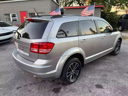 Used 2017 Dodge Journey SE w/ Flexible Seating Group image 10