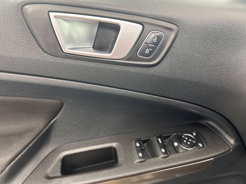 Used 2019 Ford EcoSport SE image 17