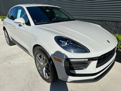 Used 2022 Porsche Macan image 12