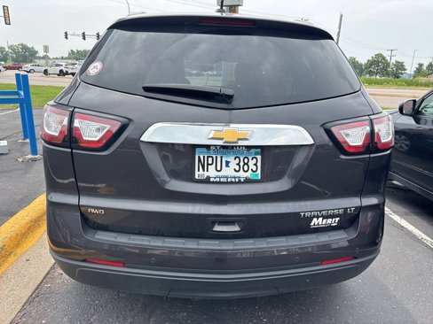 Used 2016 Chevrolet Traverse LT w/ Style and Technology Package image 5