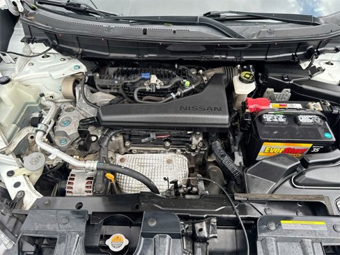 Used 2018 Nissan Rogue S image 22