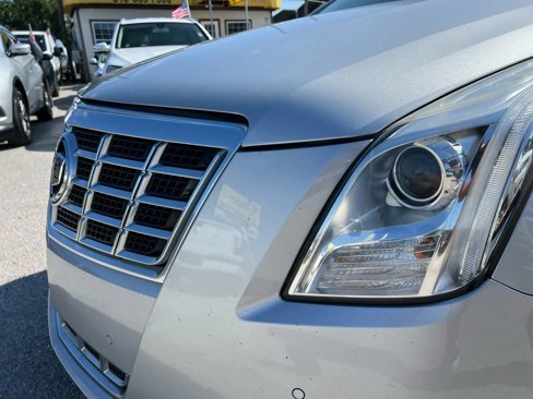 Used 2013 Cadillac XTS Luxury w/ Driver Awareness Package image 9
