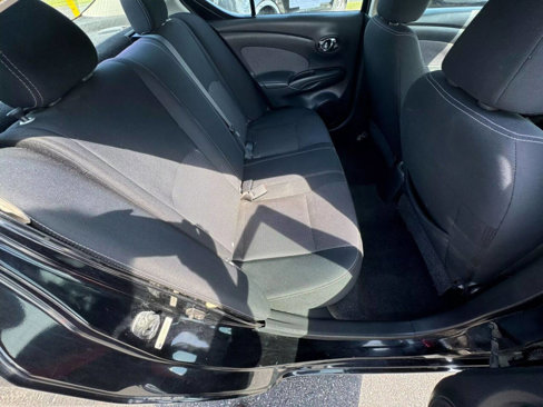 Used 2014 Nissan Versa SV image 17