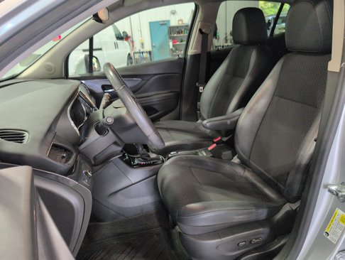 Used 2022 Buick Encore Preferred w/ Safety Package II image 7