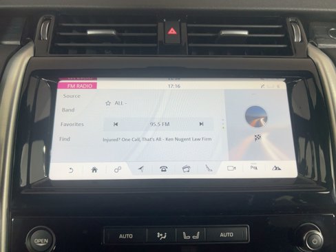 Used 2018 Land Rover Discovery HSE image 20