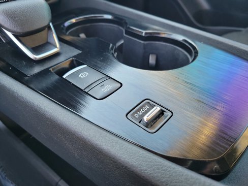 Certified 2021 Nissan Rogue S image 32