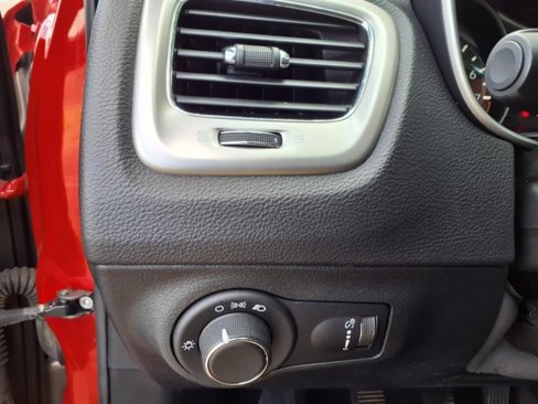 Used 2018 Jeep Compass Sport image 25