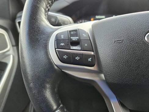 Used 2021 Ford Explorer XLT w/ Equipment Group 202A image 19