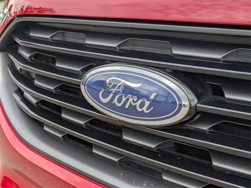 Used 2023 Ford Edge SEL w/ Sport Appearance Package image 9