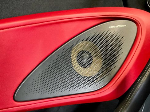 Used 2017 McLaren 570S image 44