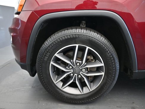 Used 2019 Jeep Grand Cherokee Limited image 56