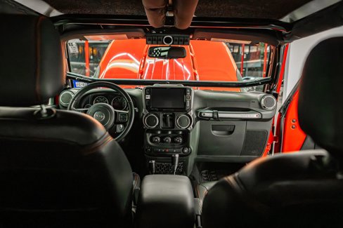 Used 2018 Jeep Wrangler Rubicon w/ Cold Weather Group image 62